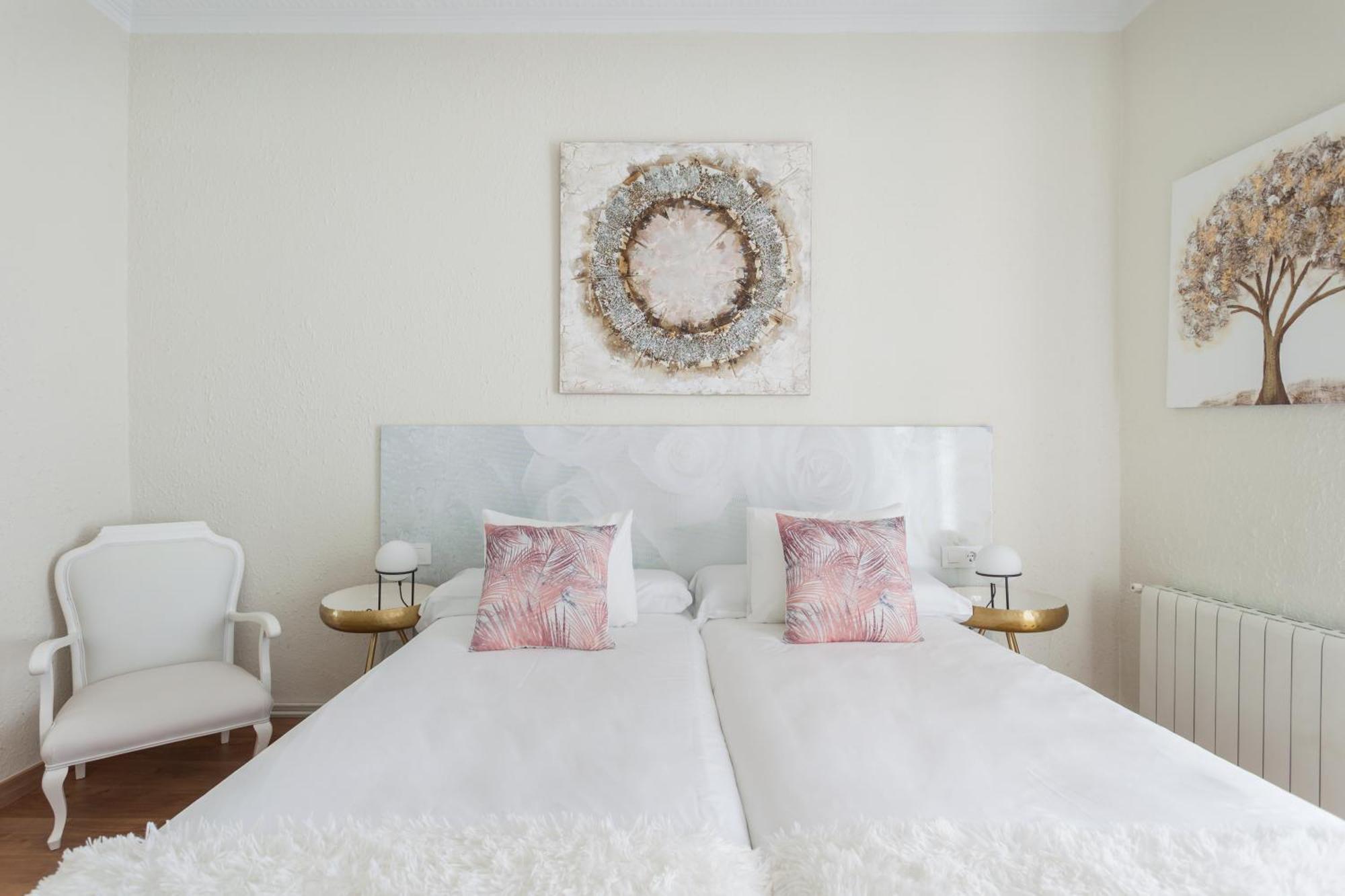 Art House Fira Apartments Βαρκελώνη Εξωτερικό φωτογραφία
