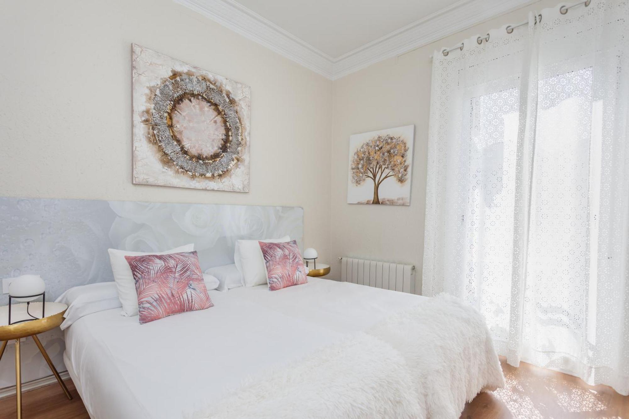 Art House Fira Apartments Βαρκελώνη Εξωτερικό φωτογραφία