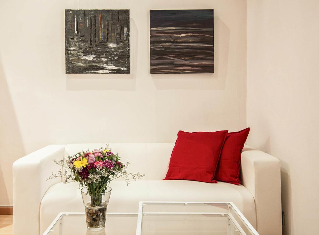 Art House Fira Apartments Βαρκελώνη Εξωτερικό φωτογραφία