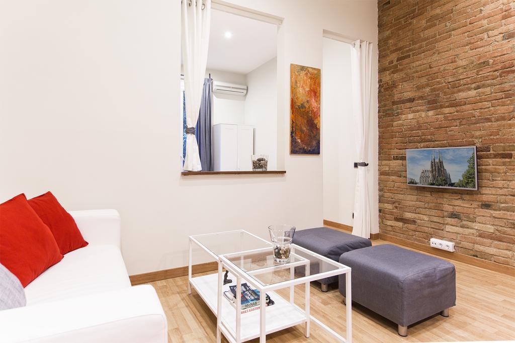 Art House Fira Apartments Βαρκελώνη Εξωτερικό φωτογραφία