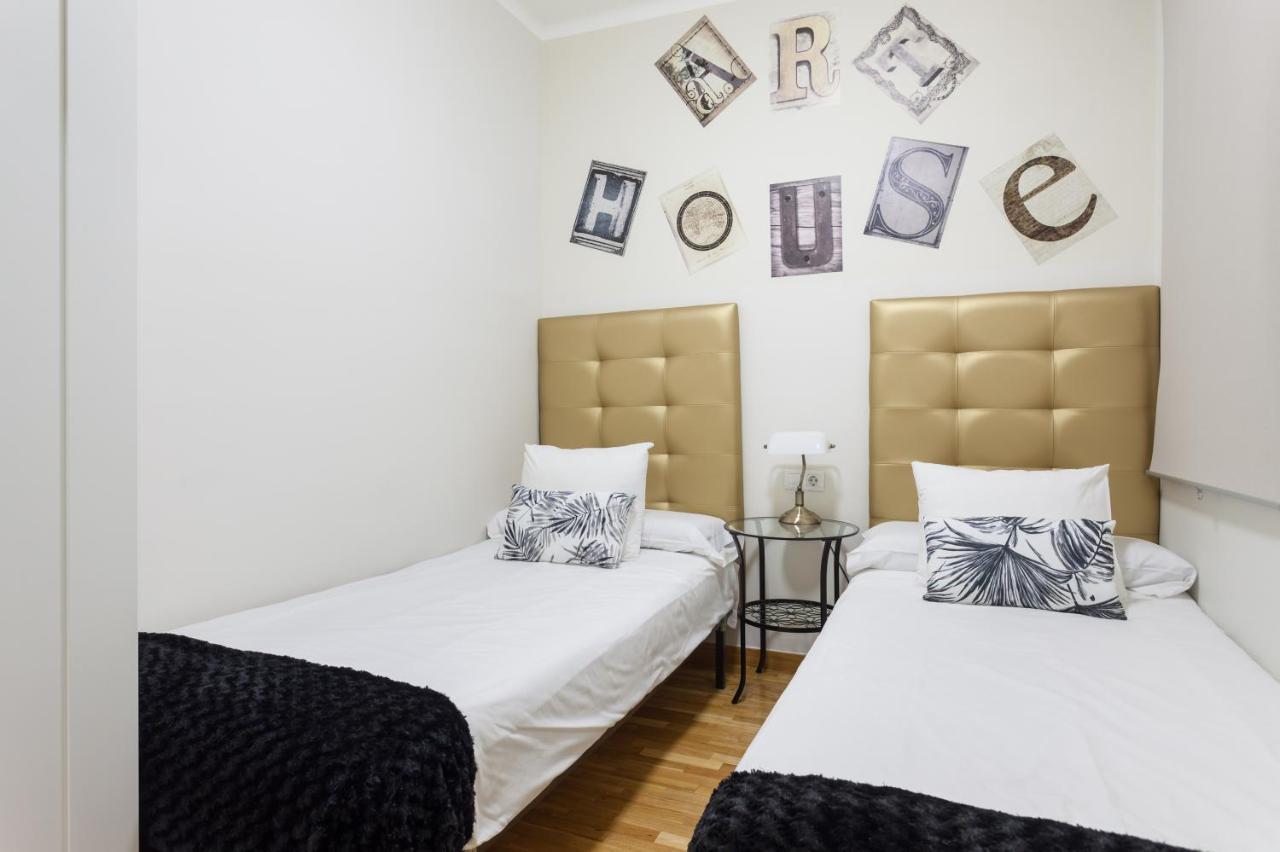 Art House Fira Apartments Βαρκελώνη Εξωτερικό φωτογραφία